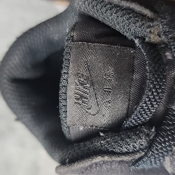 NIKE Air Max Size 8 C Kids. - Picture 3 of 10